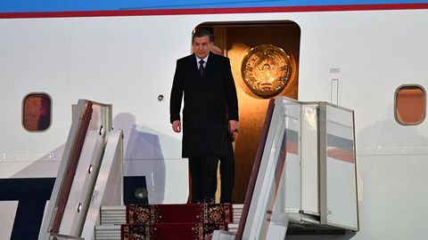 Ўзбекистон Президенти Шавкат Мирзиёев ва ниҳоят Тожикистонга ҳам боради