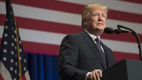 Трамп ўзини «даҳо» деб атади. Аввалроқ унинг зеҳни шубҳа остига олинган эди