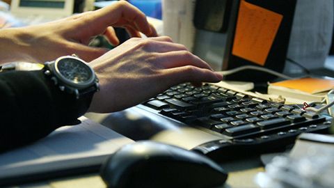 Windows ўрнатилган компьютерлар Microsoft’нинг янгиланишидан сўнг ёнмай қолди