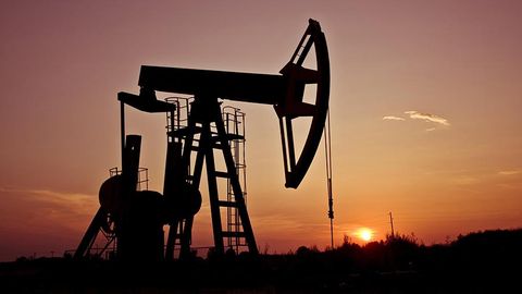 Brent нефти нархи 3 йил мобайнида илк бор 70 долларга етди 