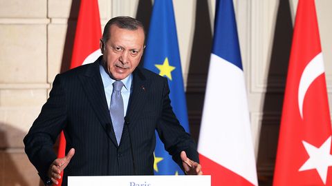 Эрдўғон Анқара Сурияда Асадсиз сайлов ўтказилиши тарафдори эканлигини билдирди