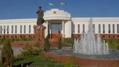 Абилай Адилов Қорақалпоғистон Республикаси Маъмурий суди раиси этиб тайинланди