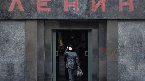 Putin Leninning maqbaradagi tanasini avliyolarning qoldiqlariga tenglashtirdi