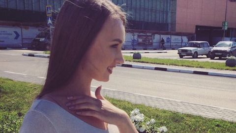 Sverdlovskda 4 kishi hayotdan ko‘z yumgan avtoavariyaga “Yekaterinburg go‘zali” nomiga da’vogar qiz sababchi bo‘ldi