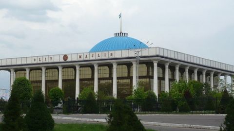 Parlament a’zolari hududlarda odamlarning yashash sharoiti va ehtiyojini o‘rganmoqda