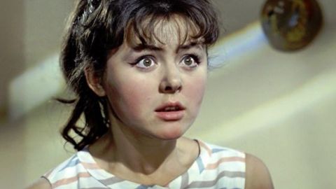 Rossiyalik aktrisa Natalya Seleznyova operatsiya chog‘ida uning boshini kesib olishganini aytdi