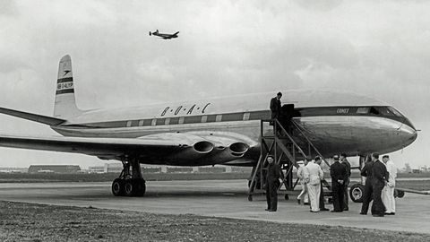 Nima uchun samolyotning deraza va eshiklari aylana shaklida bo‘ladi?
