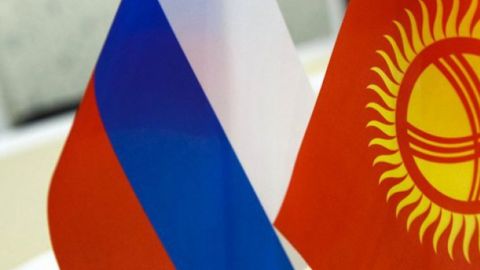 Putin Qirg‘izistonning 240 mln dollar qarzidan kechish haqidagi hujjatni tasdiqladi