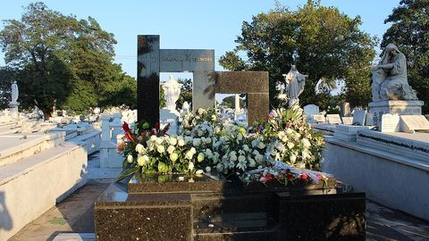 Fidel Kastroning joniga qasd qilgan o‘g‘li Gavanadagi bosh qabristonga ko‘mildi