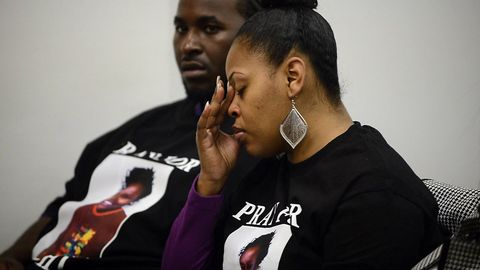 Муваффақиятсиз операциядан сўнг америкалик қизча ўлик деб топилди. Унинг оиласи тўрт йилдан буён қизнинг тирик эканлигини исботлашга уринмоқда