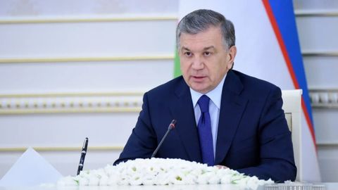 Шавкат Мирзиёев туризм соҳаси истиқболларига бағишланган йиғилиш ўтказди