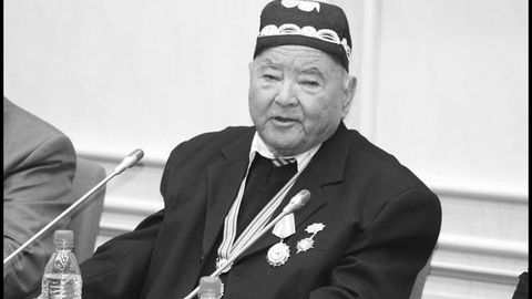 Шавкат Мирзиёев академик Азизхон Қаюмовнинг вафоти муносабати билан ҳамдардлик билдирди