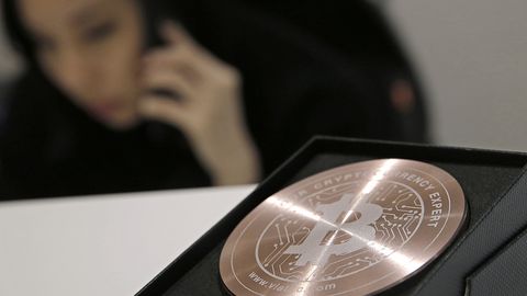 Bitkoin kursi 10 ming dollardan oshdi