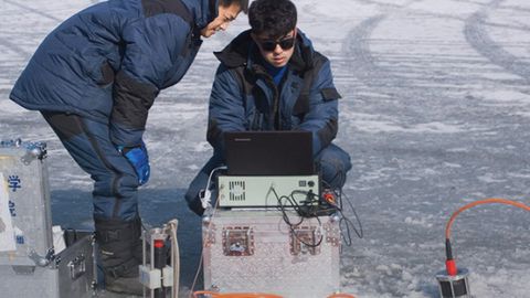 Rossiya va Xitoy olimlari Arktika uchun mo‘ljallangan birinchi muzosti aloqani sinab ko‘rdi