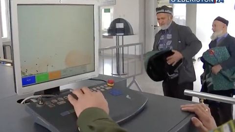 Тожикистон билан чегарадаги «Ойбек» пости орқали ўтиш соддалаштирилди