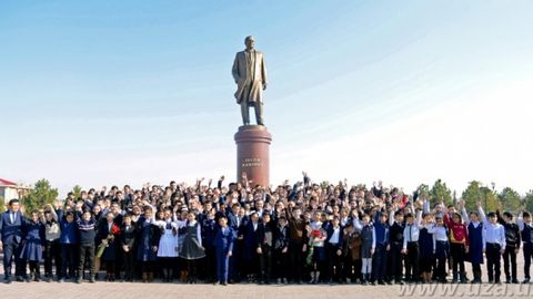 Samarqandda sardorlarga ko‘krak nishonlari topshirildi