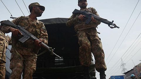 Hindistonlik harbiylar Pokiston armiyasining Kashmirdagi postini yo‘q qildi