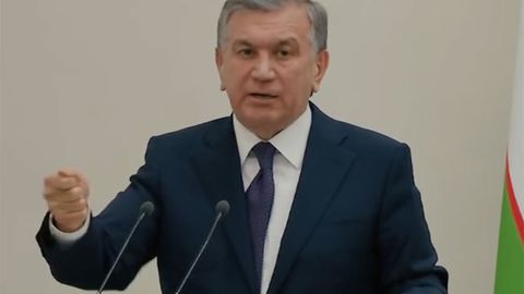 Shavkat Mirziyoyev — MXXning eski mulozimlari haqida: “Bizga odamlarni poylab yuradigan MXX kerak emas”