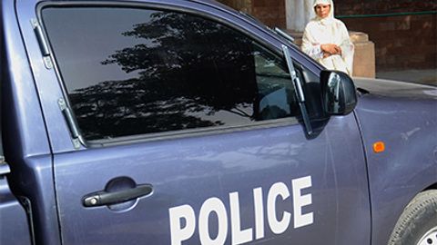 Qaynota bo‘lishni istamagan pokistonlik o‘z oilasini otib tashladi