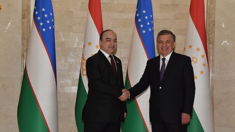 Шавкат Мирзиёев: 15 йил парламентда ишлаганман. Тажрибамдан келиб чиқиб айтаманки, аввал халқни эшитиш, кейин қарор қабул қилиш керак