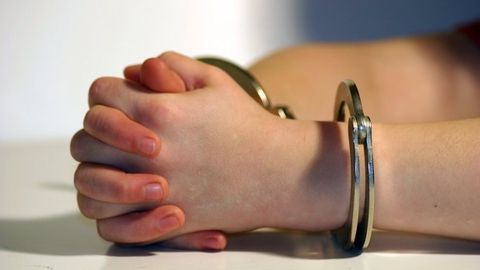 Жиззахда муқаддам судланган аёл қотилликка қўл урди