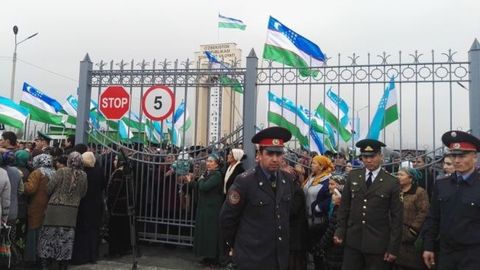 Tojikiston O‘zbekiston bilan chegaradagi o‘tkazish punktlarida xodimlar sonini ko‘paytirdi