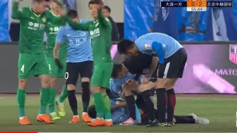 “Atletiko”dan Xitoyga ko‘chib o‘tgan Nikolas Gaytan o‘yin vaqtida hushidan ketdi (video)