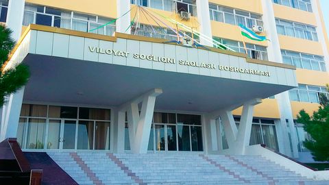 Namanganda vazifasiga sovuqqonlik bilan yondashgan 30 ga yaqin tibbiyot xodimi ishdan bo‘shatildi