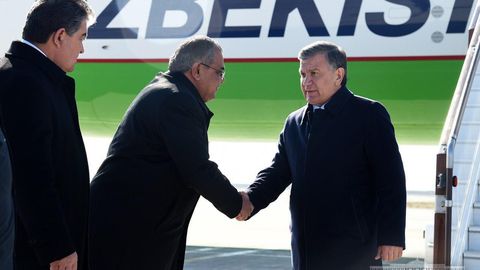 Shavkat Mirziyoyev Navoiy viloyatiga tashrif buyurdi