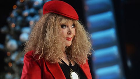 Россиялик қўшиқчи Алла Пугачёва қариётганини тан олди