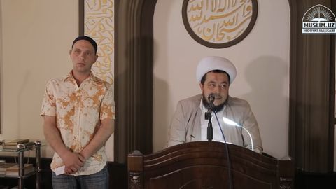 Rus yigiti “Islomobod” jome masjidida kalima keltirib, musulmon bo‘ldi (video)