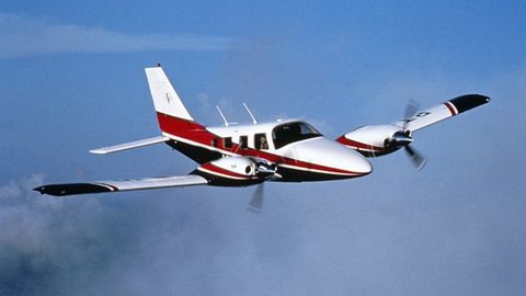 Argentinada samolyot qulashi oqibatida 5 kishi halok bo‘ldi