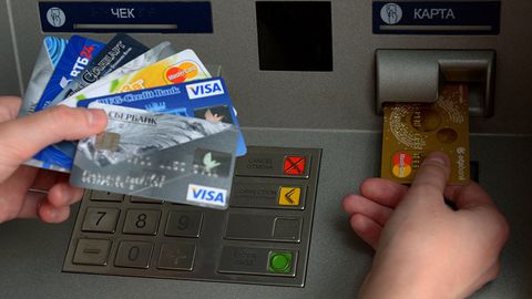BankExpo 2018 bank xizmatlari milliy ko‘rgazmasida uch turdagi yangi plastik kartalar namoyish etildi