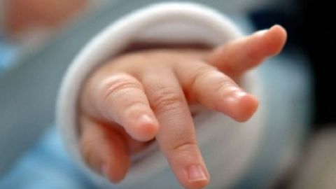 Хитойда чақалоқ ота-онасининг ўлимидан 4,5 йил ўтиб дунёга келди