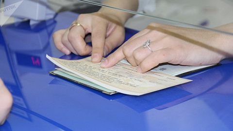 Samarqandda muhojirlarga arzon chipta sotadigan kassalar ishga tushirildi
