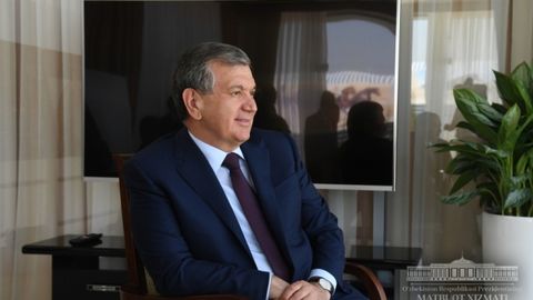Shavkat Mirziyoyev “Yevroosiyo oldidagi xizmatlari uchun” mukofotining ilk laureati bo‘ldi