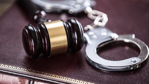 АҚШда икки ўзбекистонлик терроризмни молиялаштирганлиги учун суд қилинмоқда