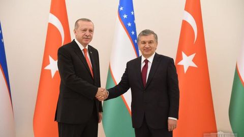 Mirziyoyev va Erdo‘g‘onning tor doiradagi uchrashuvi boshlandi