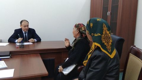 Олий суд судьялари ургутлик тадбиркорлар билан учрашди