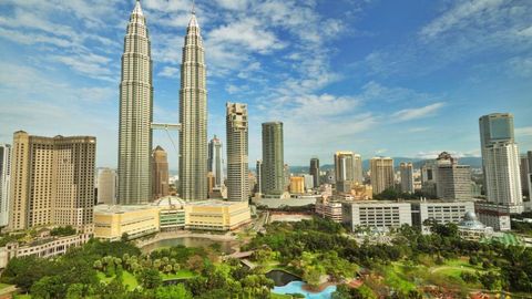 Ўзбекистоннинг Малайзиядаги янги элчиси Равшан Усмонов Куала-Лумпур шаҳрига жўнаб кетди