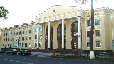 Moskva davlat universitetining Toshkentdagi filiali talabalari Shavkat Mirziyoyevga shartnoma puli borasida murojaat yo‘lladi