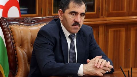 Ингушетия муфтийлиги республика раҳбарини мусулмон жамоатидан четлатди