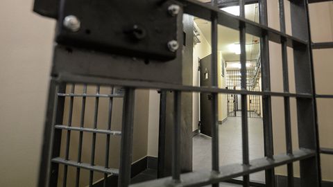 O‘zbekiston fuqarosi Rossiya qamoqxonasida ISHID safiga odam yollaganlikda ayblandi