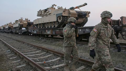 AQSh Rossiyani tiyib turish uchun harbiy resurslarni ko‘paytirishni taklif qildi