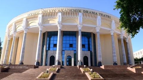 Қирғиз театри Ўзбекистонда Чингиз Айтматов асарини намойиш этди