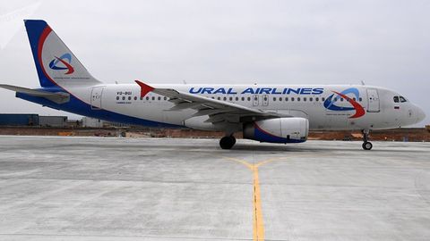 Екатеринбургдан Самарқандга йўл олган самолёт фавқулодда қўнишга мажбур бўлди