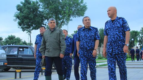 Ички ишлар вазири маслаҳатчиси Зокиржон Алматов Сирдарё вилояти ИИБ ходимлари иш фаолияти билан танишди
