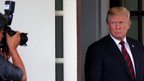 Трамп: Барчаси кўнгилдагидек амалга ошса, Шимолий Корея етакчиси билан 12 июнь куни Сингапурда учрашамиз