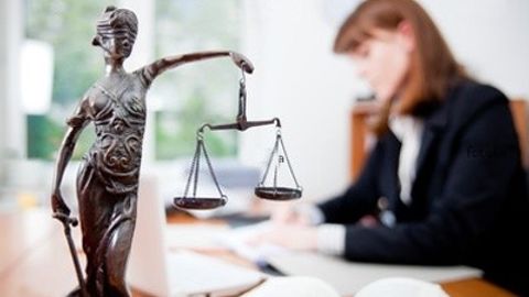 O‘zbekistonda advokat so‘rovining bajarilish tartibini buzgan shaxslar jazolanadi