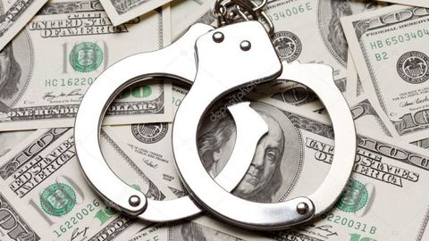 Тошкентда келин қайнотасининг 25 минг долларини ўғирлади